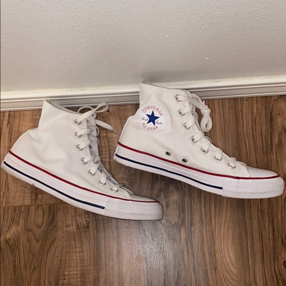 ✨Brand new high top converse✨